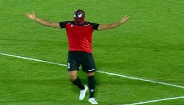 كريم طارق ..صراع ”الصفقة الفنكوش” بين الأهلي والزمالك وبيراميدز