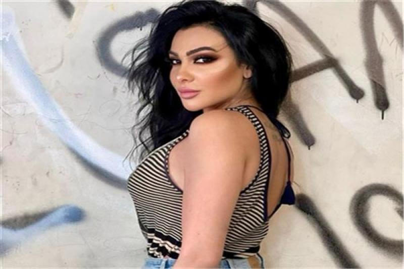 الفنانة الشابة ميرهان حسين