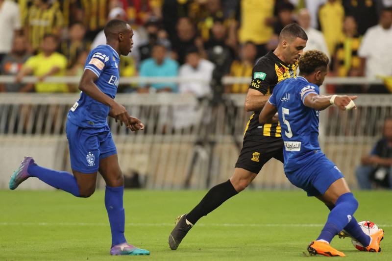 الهلال يتعادل 1-1 مع الاتحاد في شوط مثير بالدوري السعودي