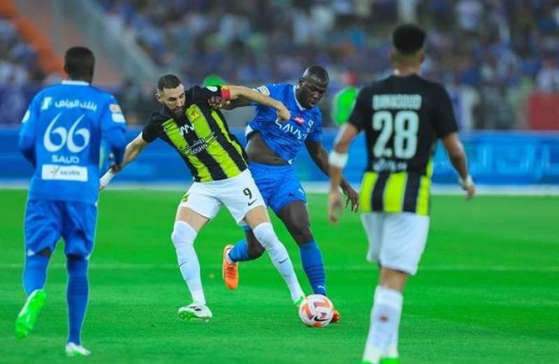 موعد مباراة الاتحاد والهلال بنصف نهائي كاس الحرمين.. والقنوات الناقلة